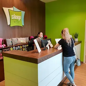  فندق-كبسولة Sleep 'n Fly Sleep Lounge, D-gates Terminal 1 - Transit Only